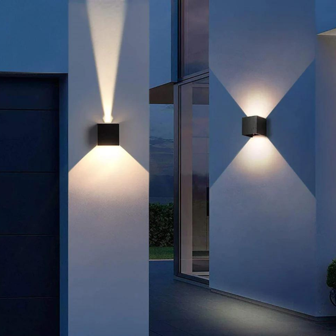 Moderne Wandlamp met Verstelbare Lichtstraal – Geschikt voor Binnen en Buiten