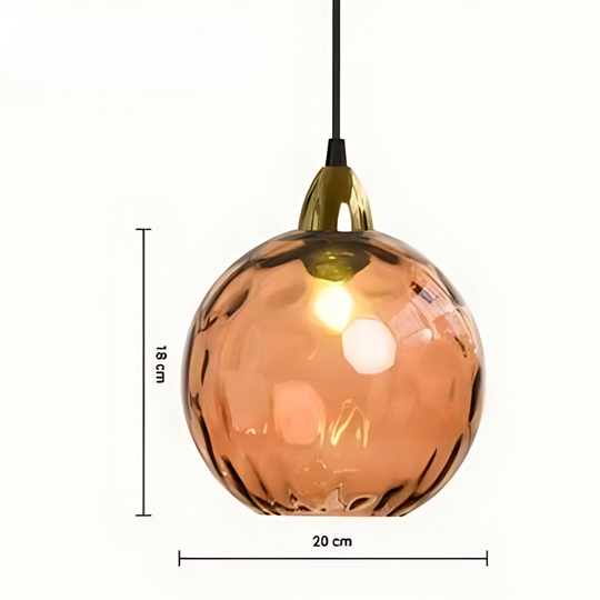 Elegante glazen bol hanglamp met sfeervolle verlichting