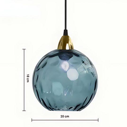 Elegante glazen bol hanglamp met sfeervolle verlichting