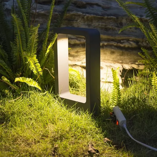 Bodem Tuinlamp – Duurzaam Ontwerp met Subtiele LED-Verlichting