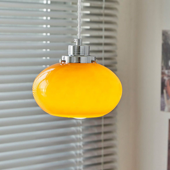 Bauhaus hanglamp met gele glazen kap - Vintage charme en modern design