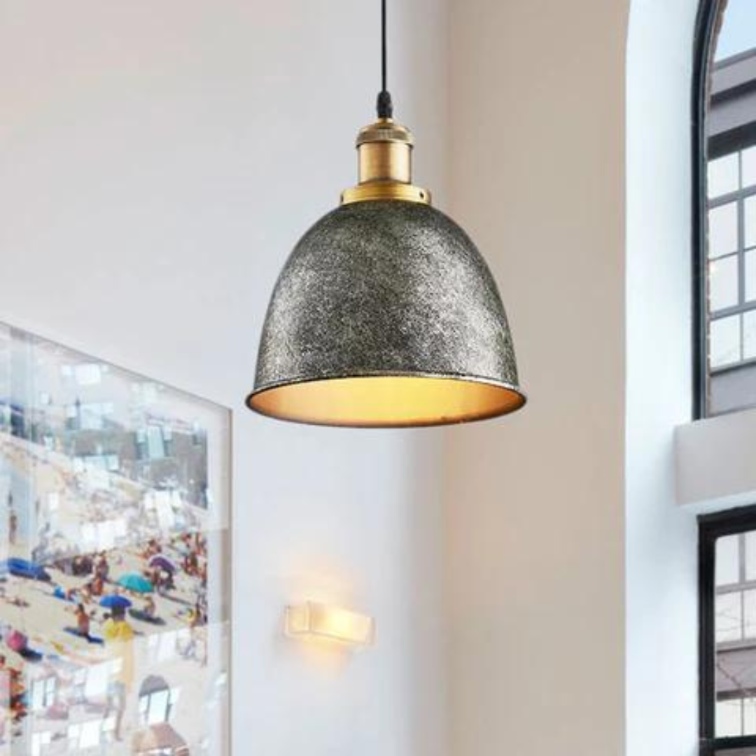 Industriële hanglamp met antiek ontwerp voor een robuuste sfeer