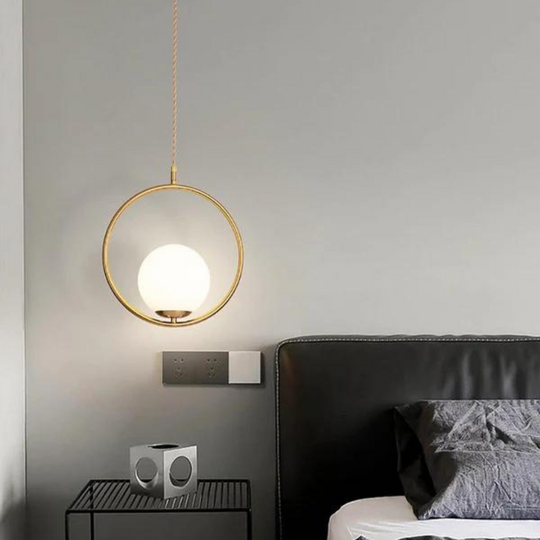 Minimalistische hanglamp met lantaarnontwerp van metaal en glas