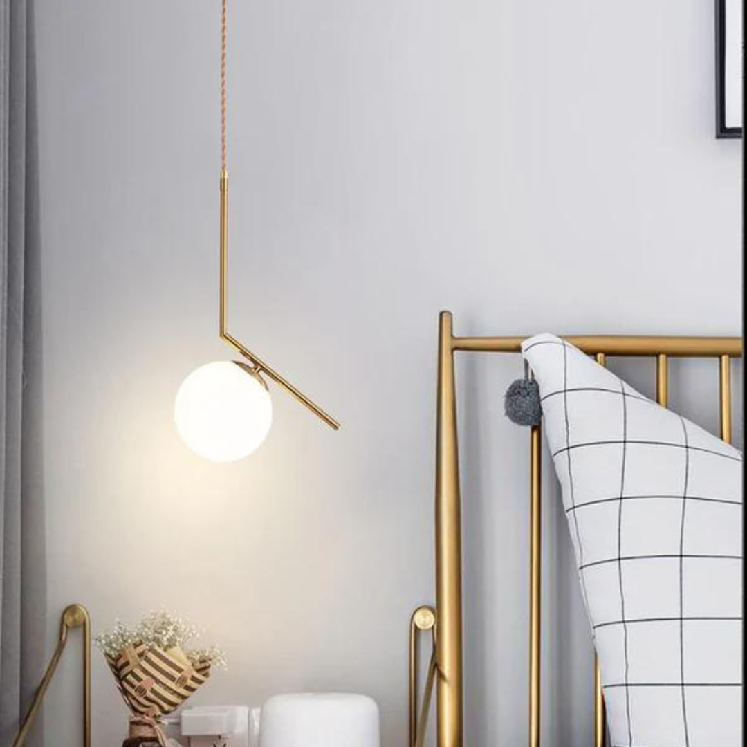 Minimalistische hanglamp met lantaarnontwerp van metaal en glas