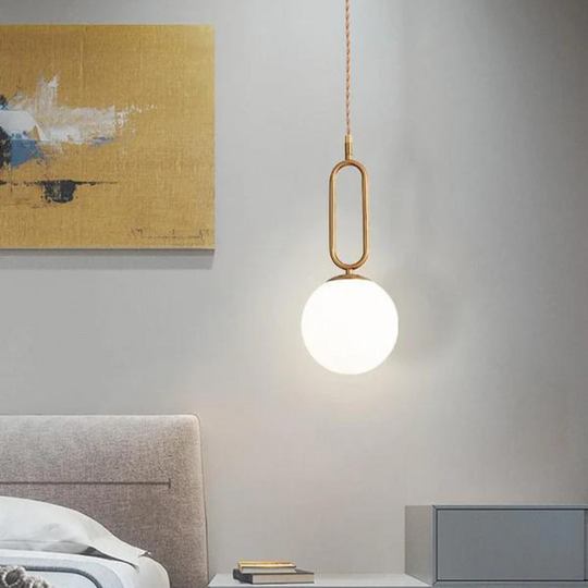 Minimalistische hanglamp met lantaarnontwerp van metaal en glas