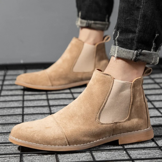 Moderne Suède Chelsea Boots voor Heren met Comfortabele Zool