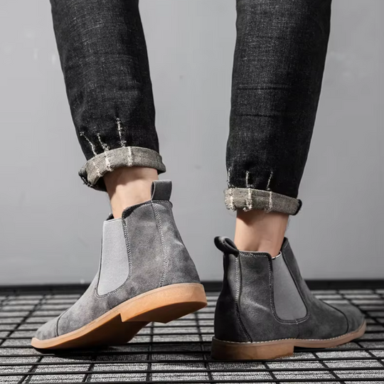 Moderne Suède Chelsea Boots voor Heren met Comfortabele Zool