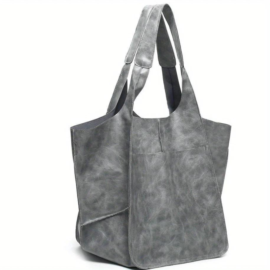 Ruime Leren Tote Bag met Elegant Design en Veilige Sluiting