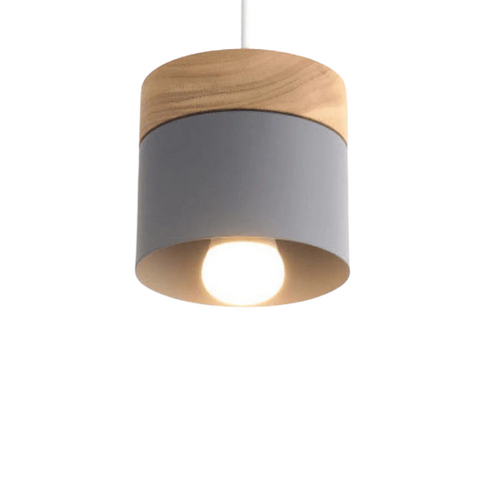 Moderne plafondlamp in hout en metaal met opvallend design