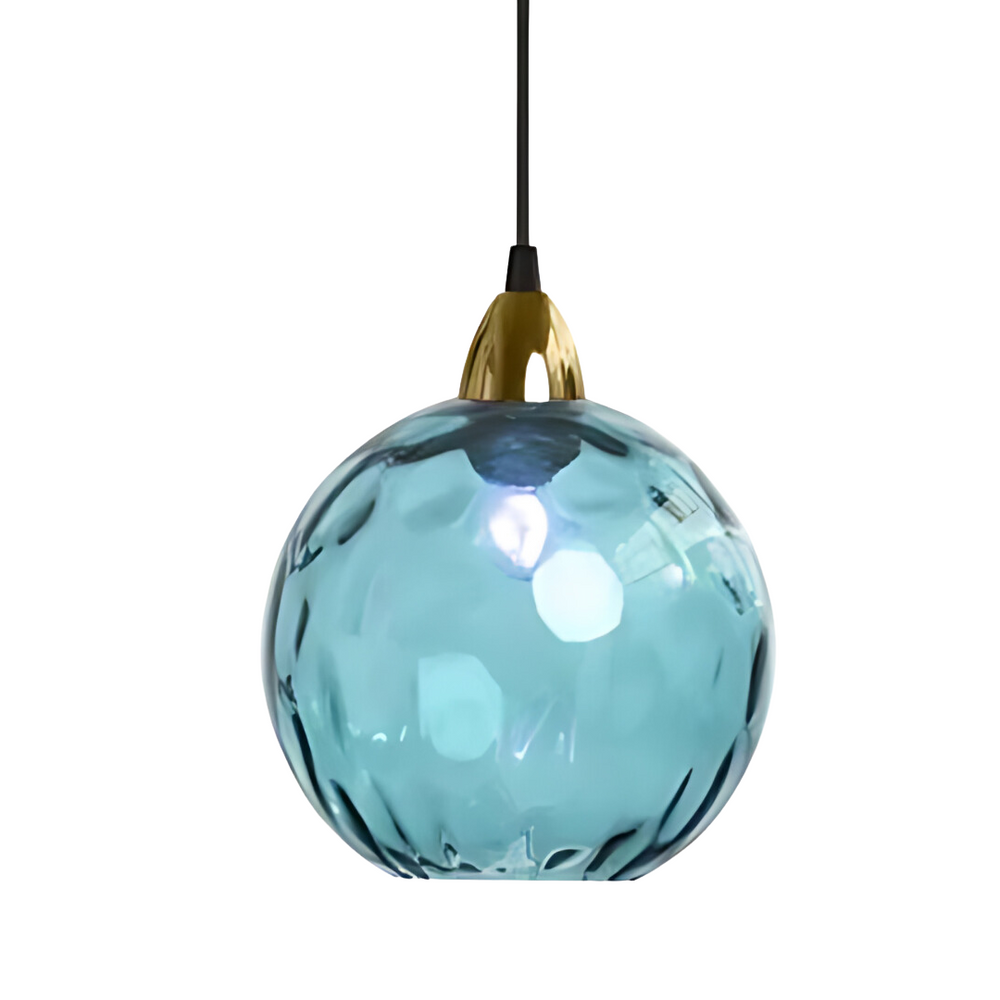 Elegante glazen bol hanglamp met sfeervolle verlichting