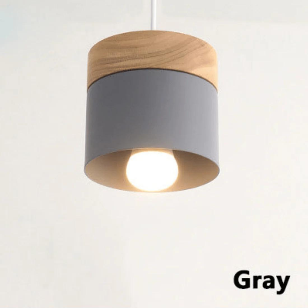 Moderne plafondlamp in hout en metaal met opvallend design