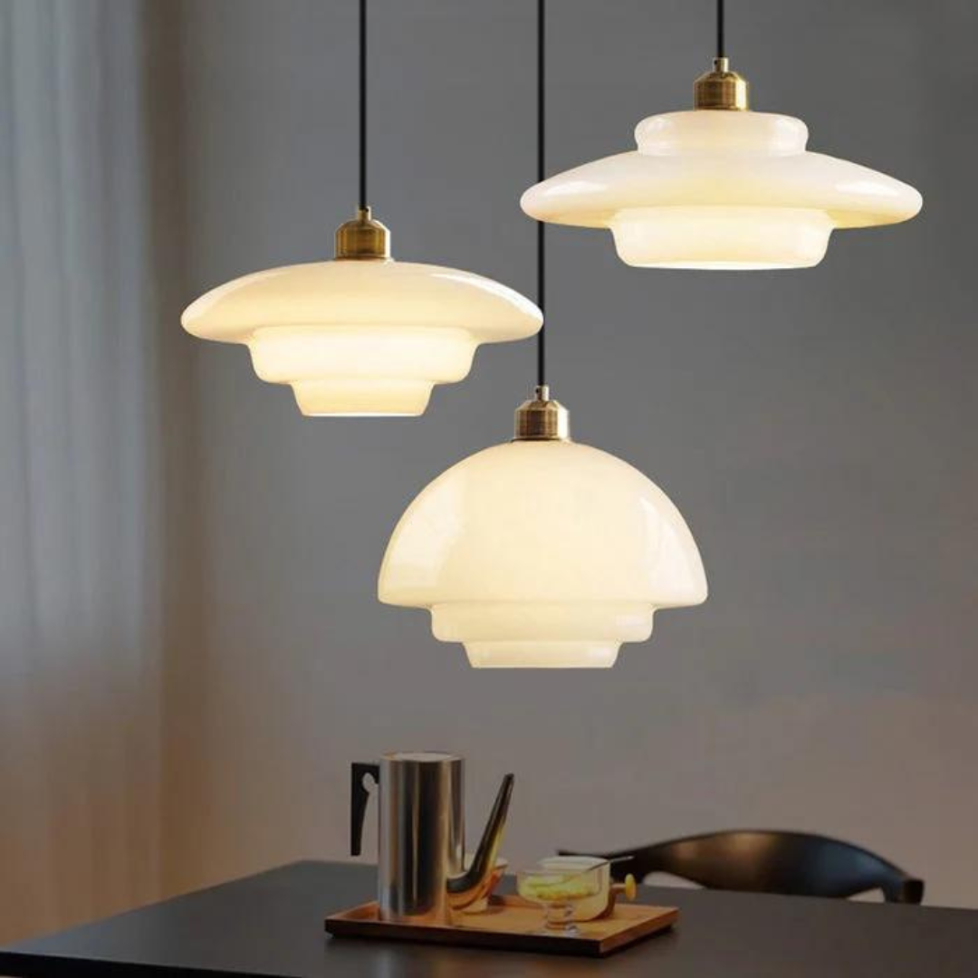 Stijlvolle glazen hanglamp met minimalistisch design voor elke ruimte