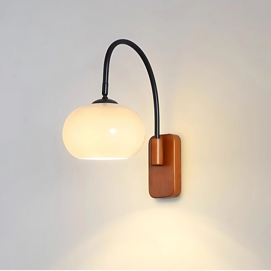 Bauhaus Draaibare Wandlamp met Glazen Kap