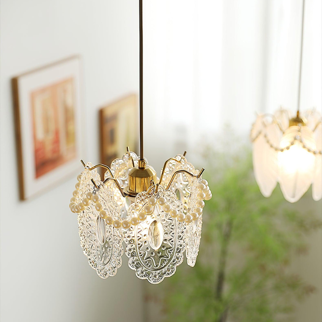 Glazen Hanglamp met Bloemmotief - Elegant en Uniek Design