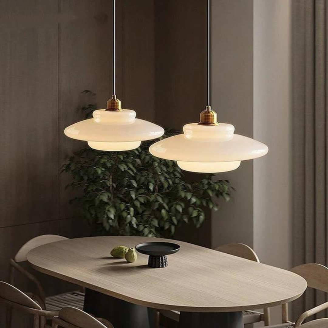 Stijlvolle glazen hanglamp met minimalistisch design voor elke ruimte