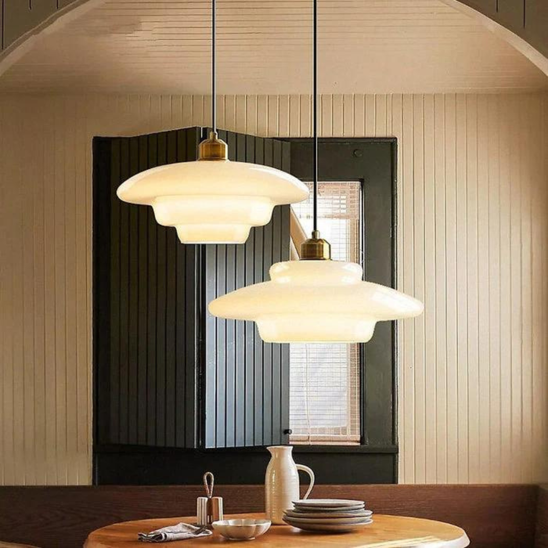 Stijlvolle glazen hanglamp met minimalistisch design voor elke ruimte