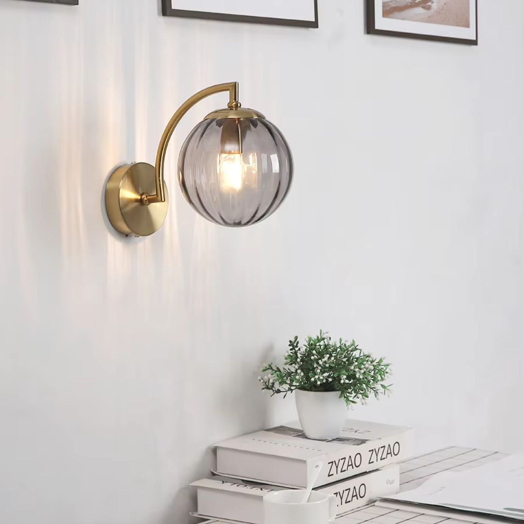 Moderne Glazen Wandlamp – Luxe Verlichting met Tijdloos Design