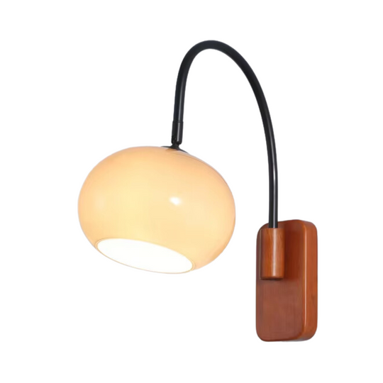 Moderne wandlamp met draaibaar glazen kap voor sfeervolle verlichting