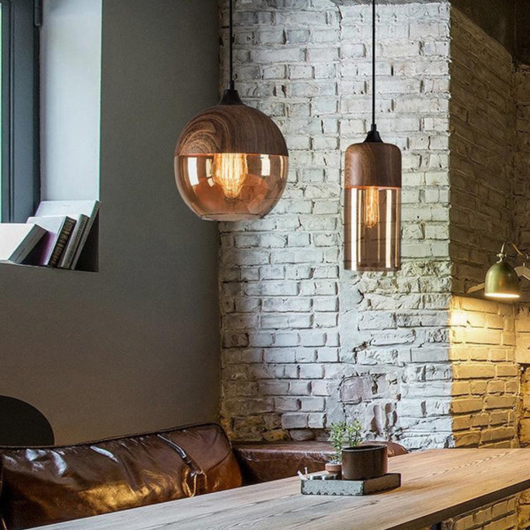 Scandinavische houten plafondlamp met getint glas en verstelbare hoogte