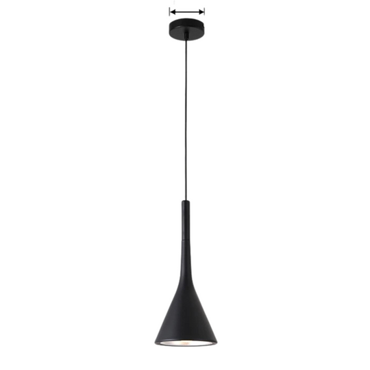 Elegante driehoekige hanglampen met modern design en warme verlichting