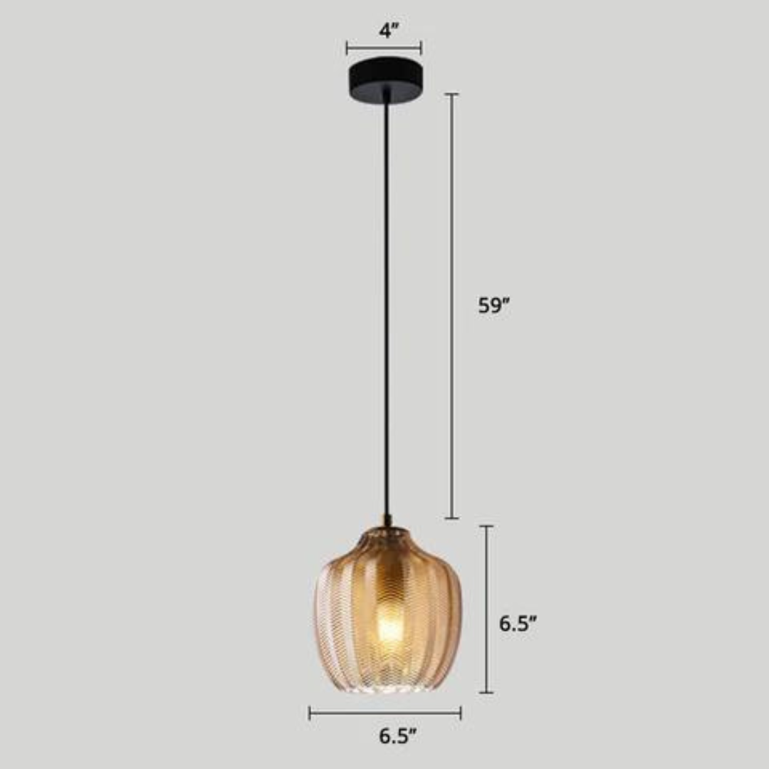 Moderne glazen hanglamp met Scandinavisch design voor sfeervolle verlichting