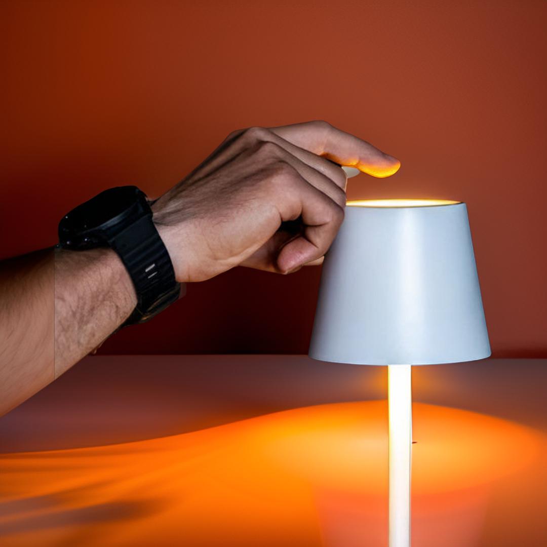 Voss' - Italiaanse designlamp met touch-bediening en veelzijdig gebruik