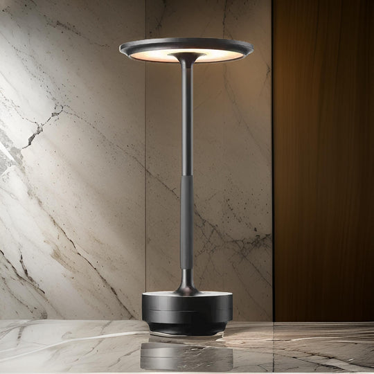 Voss' - Klassieke lantaarnlamp met dimbare LED en elegant design